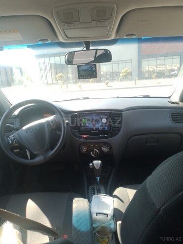 Kia Pride-5