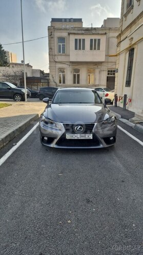 Lexus IS 250-1