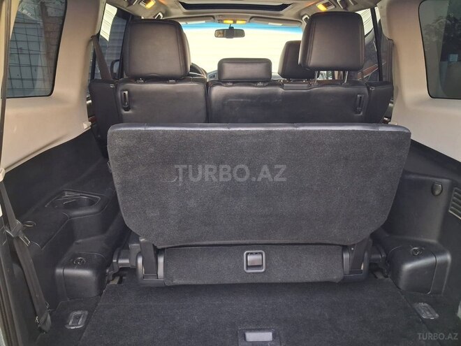 Mitsubishi Pajero-17