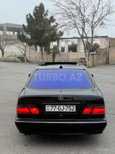 Mercedes E 320-7