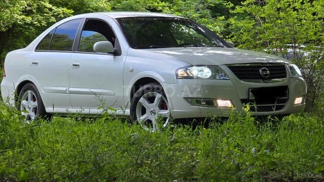 Nissan Sunny-1