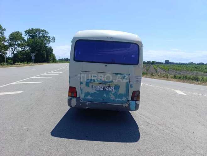 Hyundai County-13