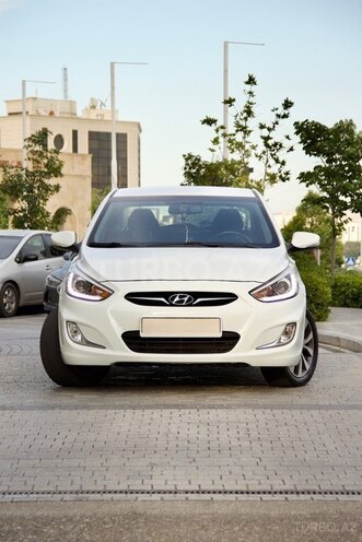 Hyundai Accent-3