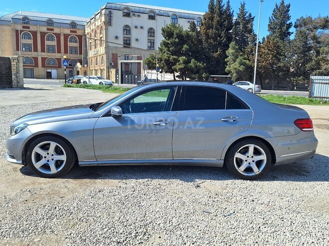 Mercedes E 250 4MATIC-8