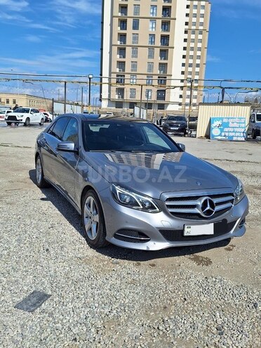 Mercedes E 250 4MATIC-2