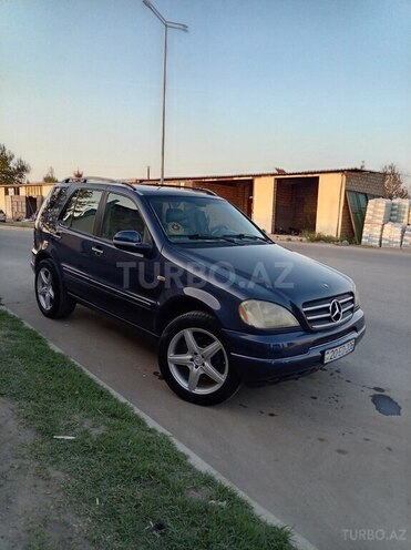 Mercedes ML 320-2