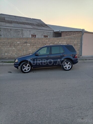 Mercedes ML 320-5