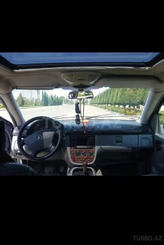 Mercedes ML 320-6