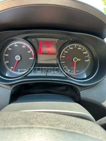 SEAT Ibiza-8