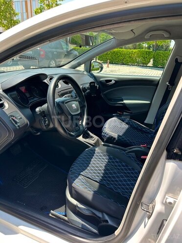 SEAT Ibiza-7