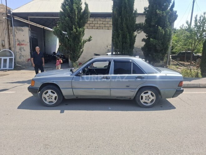 Mercedes 190-3