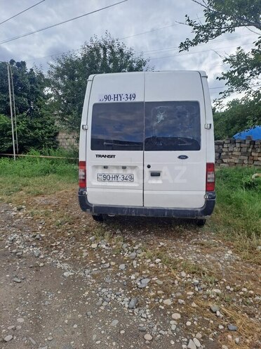 Ford Transit-2
