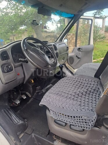 Ford Transit-5