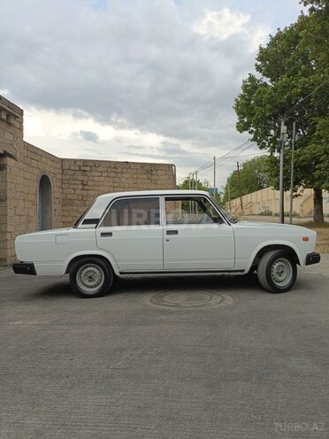 LADA (VAZ) 2107-15