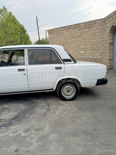 LADA (VAZ) 2107-5