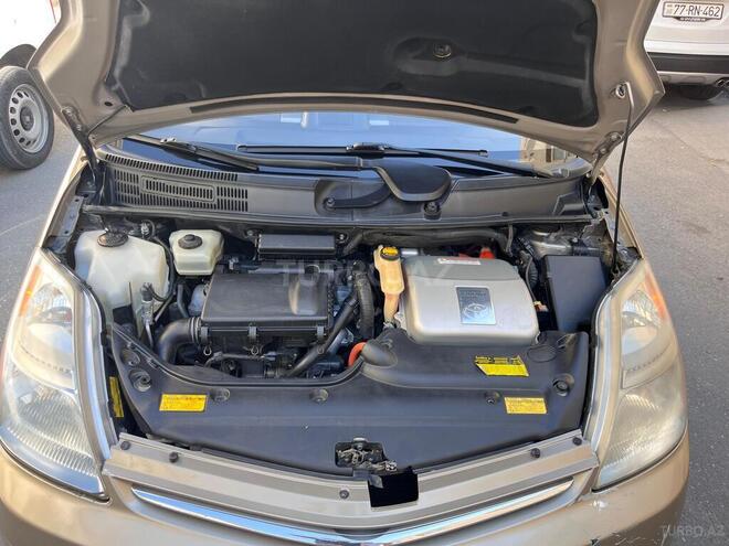 Toyota Prius-9