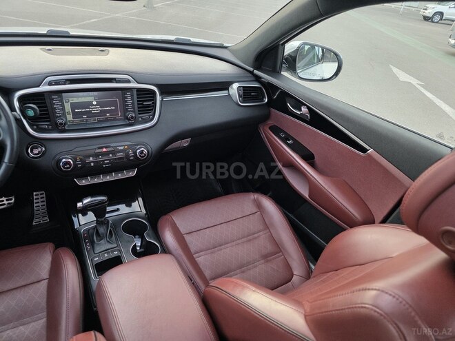 Kia Sorento-7