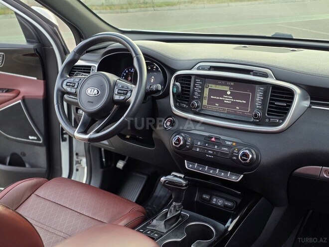 Kia Sorento-9