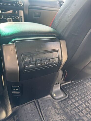 Toyota Land Cruiser Prado-6