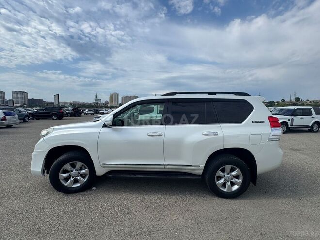 Toyota Land Cruiser Prado-12