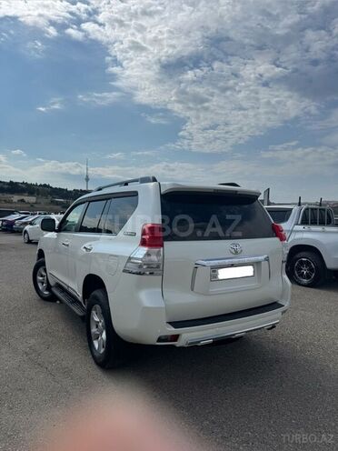 Toyota Land Cruiser Prado-2