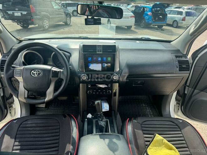 Toyota Land Cruiser Prado-10
