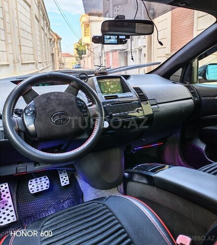 Toyota Prius-4