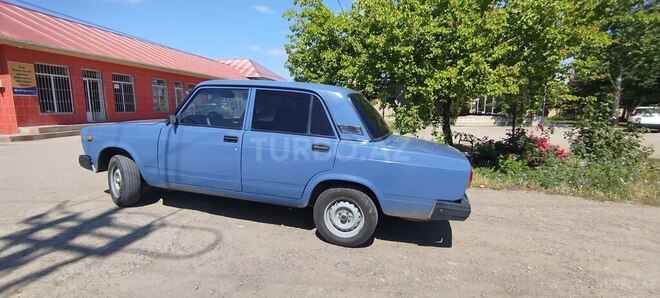 LADA (VAZ) 2107-4