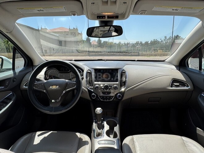Chevrolet Cruze-15