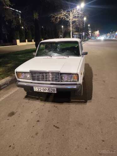 LADA (VAZ) 2107-1