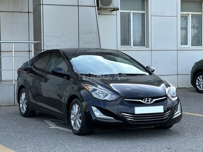 Hyundai Elantra-2