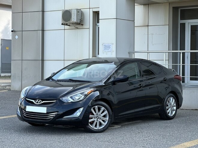 Hyundai Elantra-1