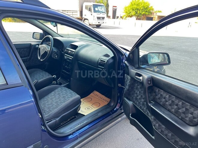 Opel Astra-12