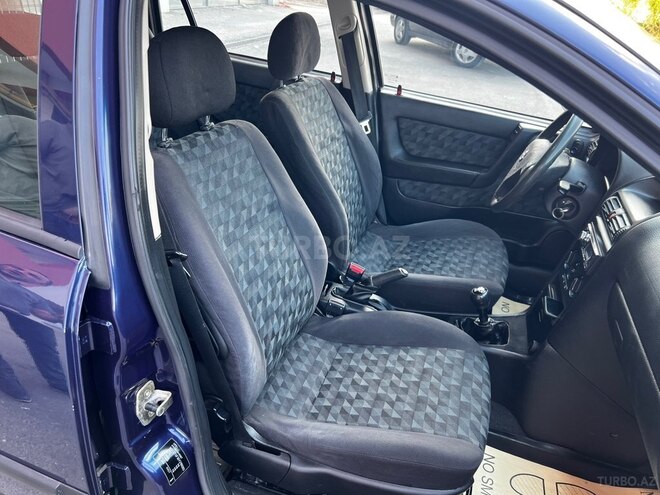 Opel Astra-13