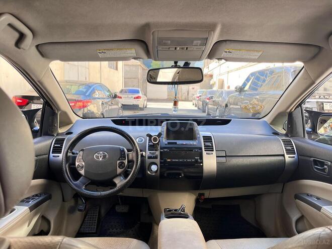 Toyota Prius-10