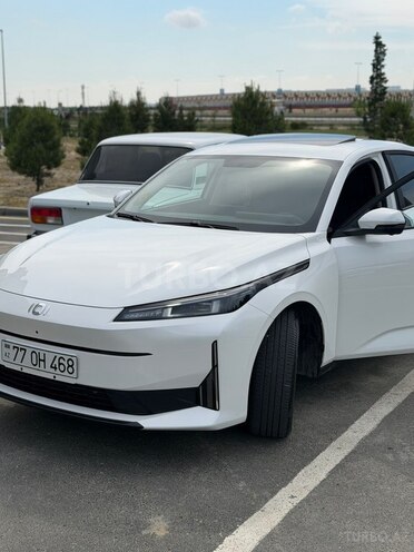 Changan Qiyuan A05-1