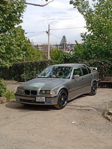 BMW 325-1