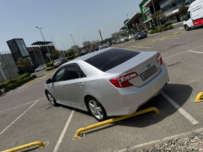 Toyota Camry-7