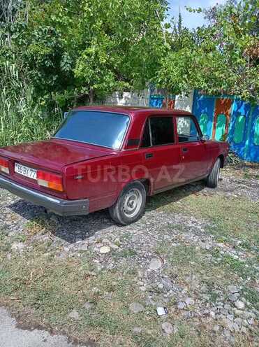 LADA (VAZ) 2107-2