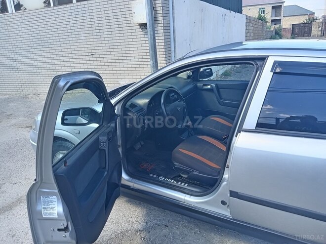 Opel Astra-2