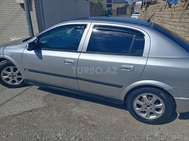 Opel Astra-12