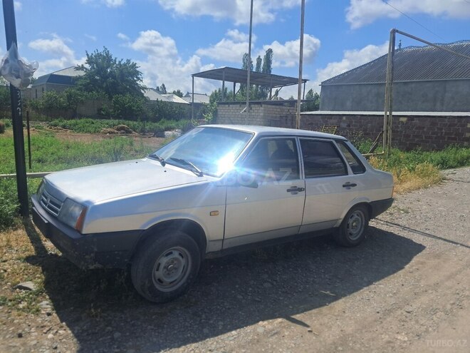 LADA (VAZ) 21099-2