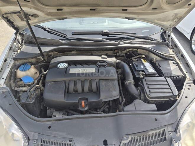 Volkswagen Jetta-2