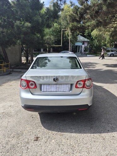 Volkswagen Jetta-8