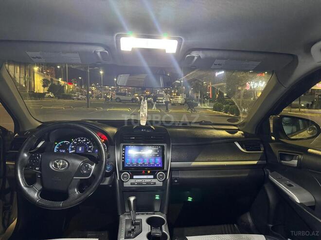 Toyota Camry-8