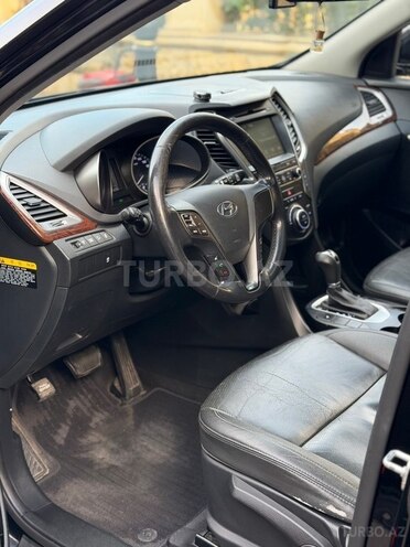 Hyundai Santa Fe-3