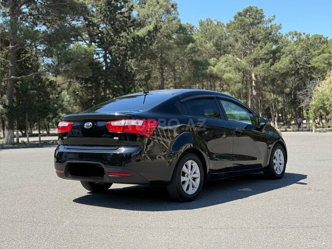 Kia Rio-5
