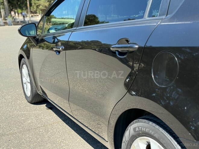 Kia Rio-8