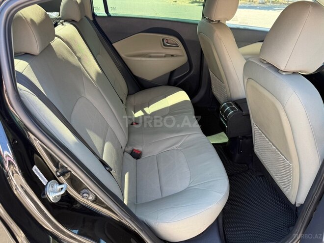 Kia Rio-13