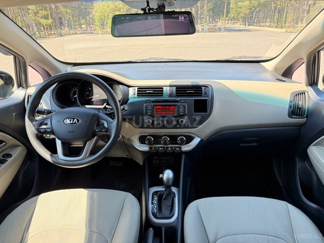 Kia Rio-15